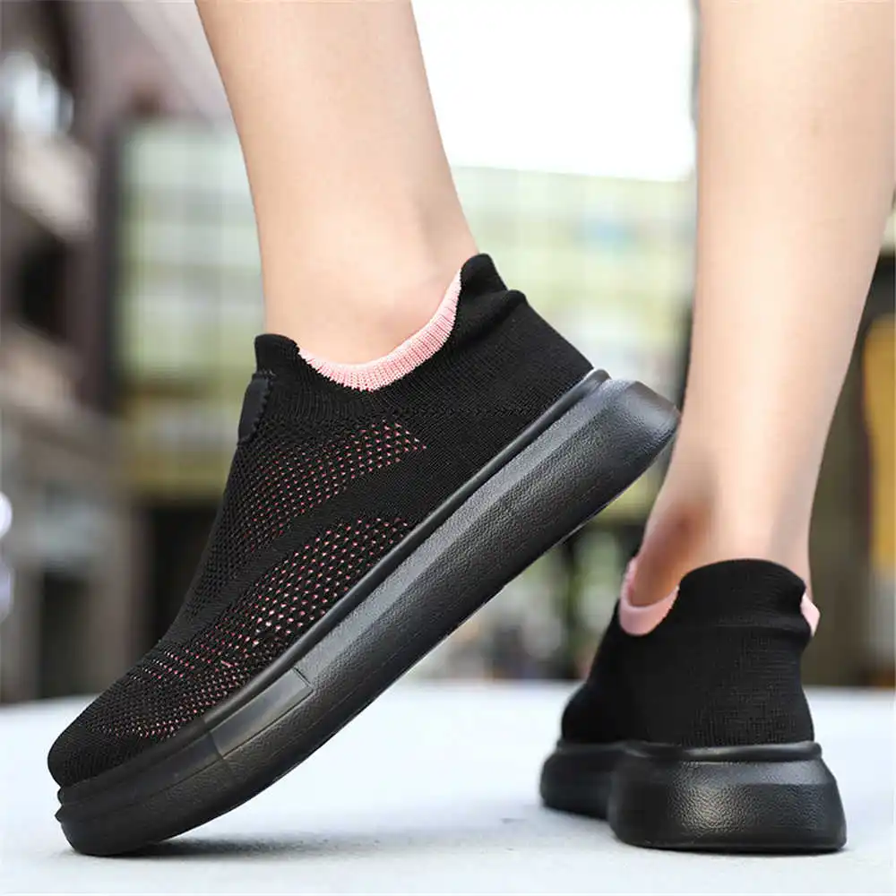 Calze con plateau scarpe marro - Latest Women Formal Wear recensione e prezzo