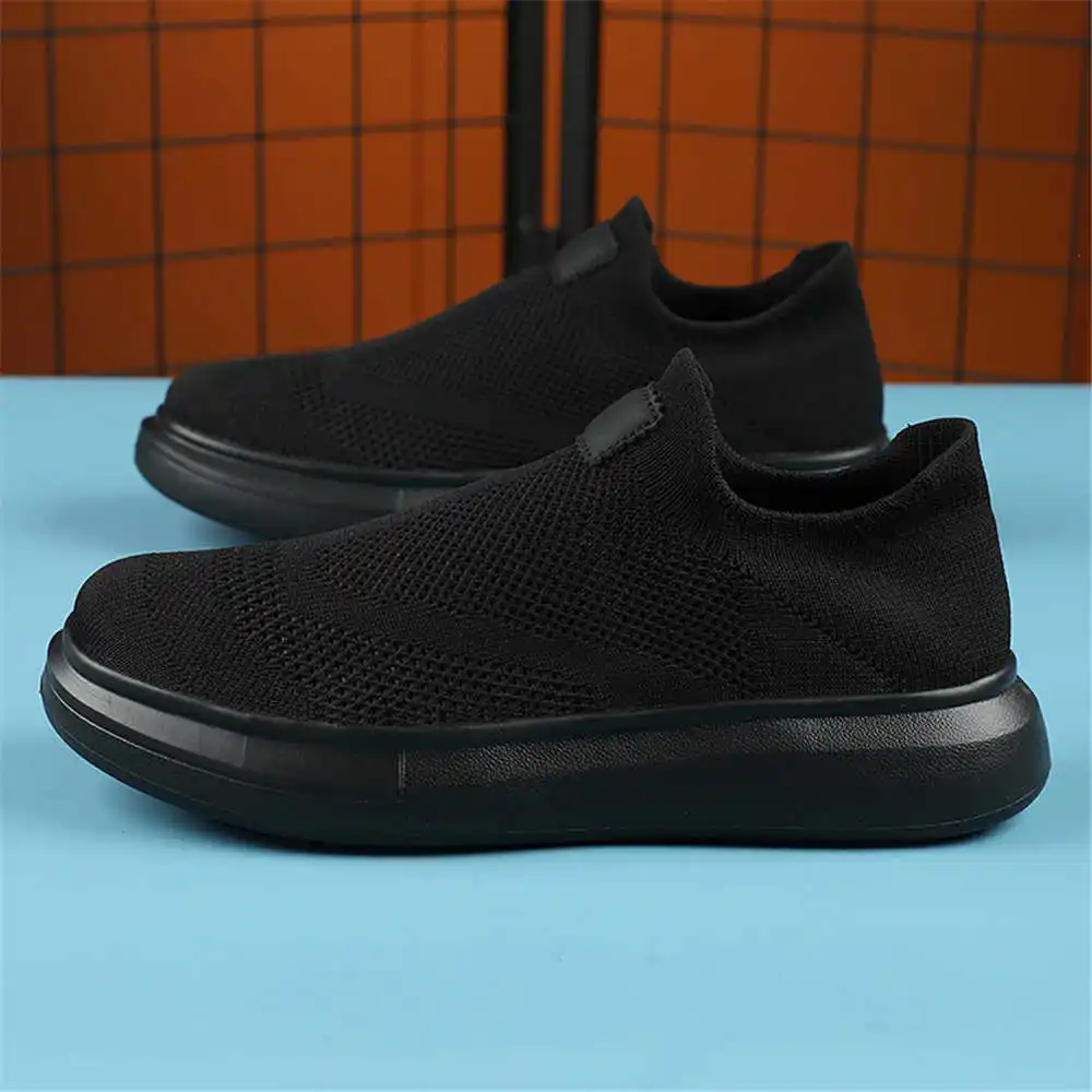 Calze con plateau scarpe marro - Latest Women Formal Wear recensione e prezzo